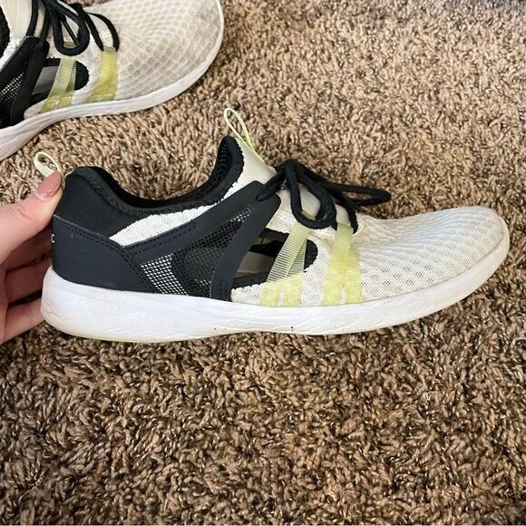 Vionic Adore Black/White Mesh - Picture 9 of 14